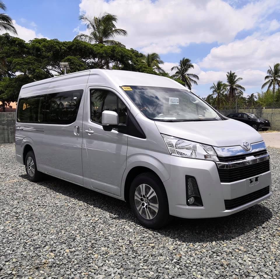 Maxi cab for group travel in Sydney